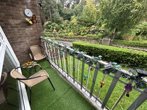 Photo 17- click for photo gallery